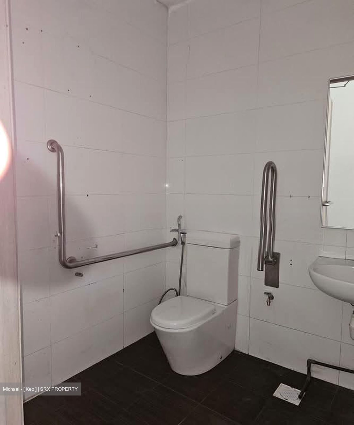 Suites 123 (D8), Shop House #600130391